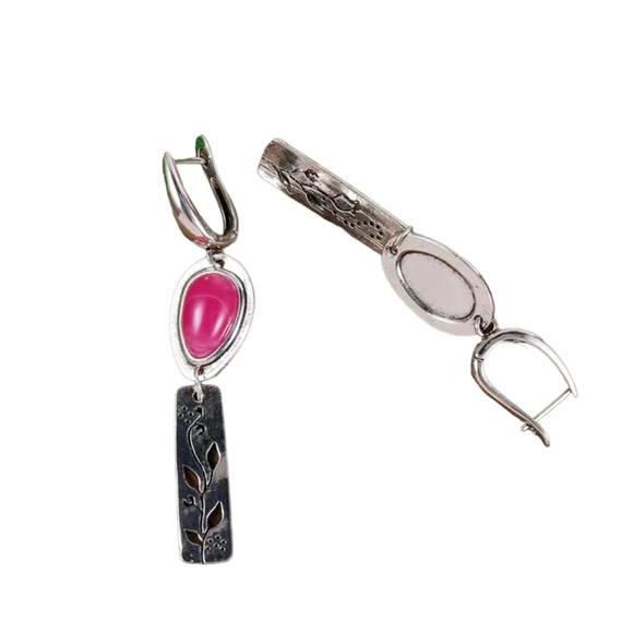 Vintage Style Silver and Pink Gemstone Flower Earrings - Picture 5 of 5